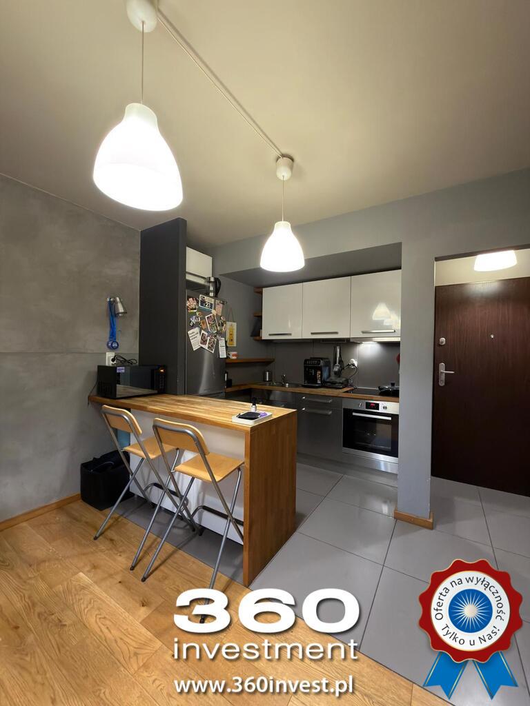 Kazimierska 2013r, balkon, komórka, miejsce post. (4)