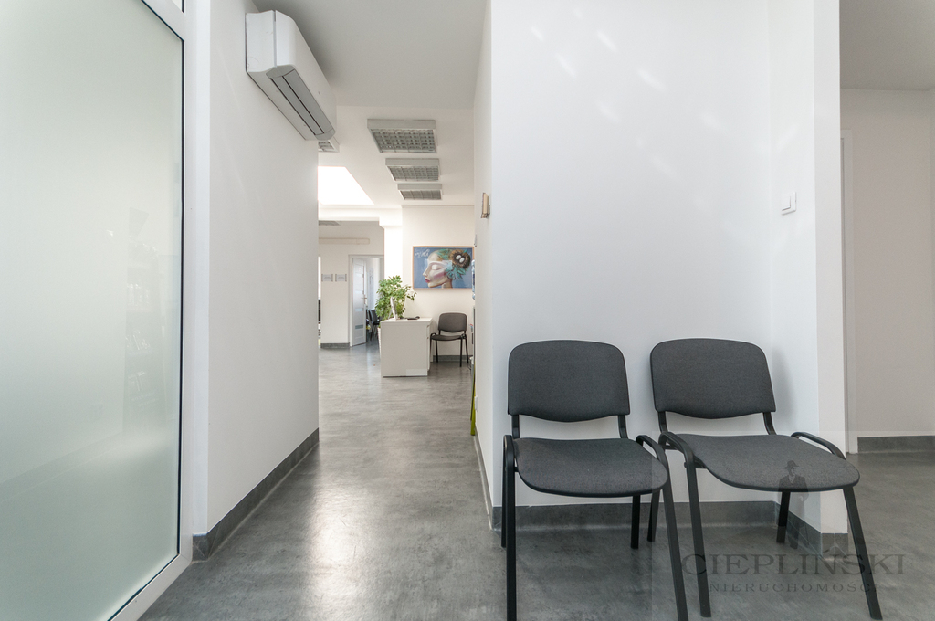 lokal medyczny na gabinety przy Deptaku Bogusława (2)