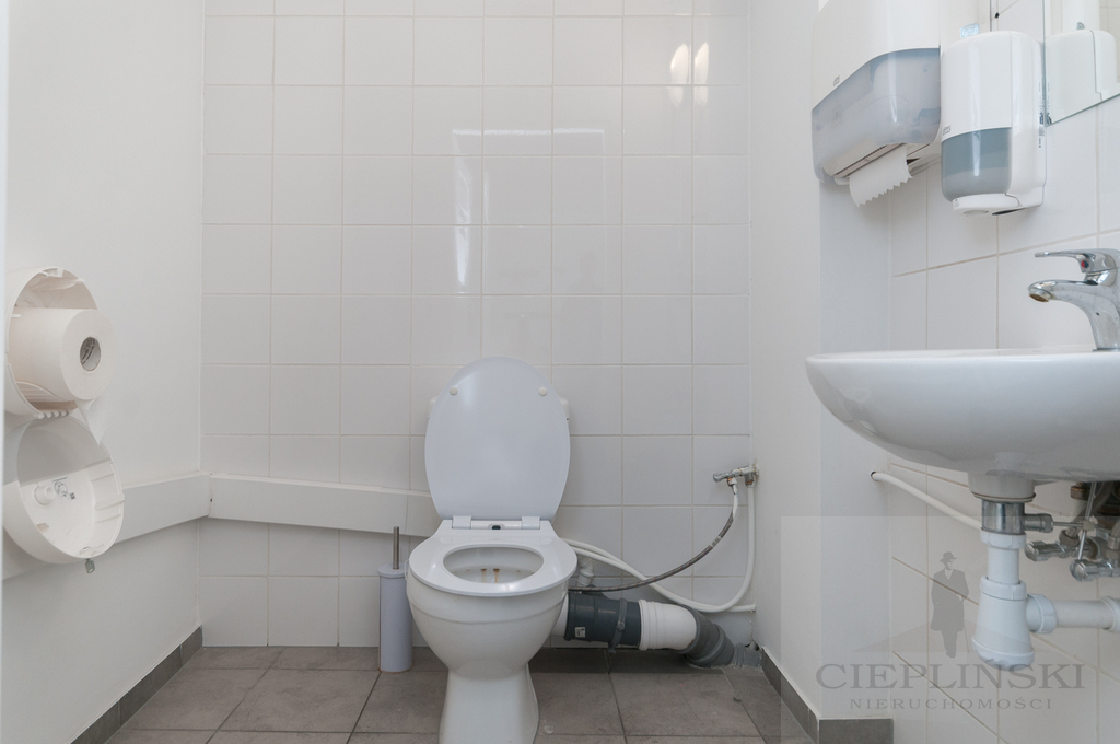 lokal medyczny na gabinety przy Deptaku Bogusława (11)