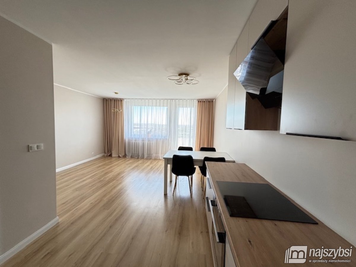 Kołobrzeg - Luksusowa kawalerka w centrum  (2)