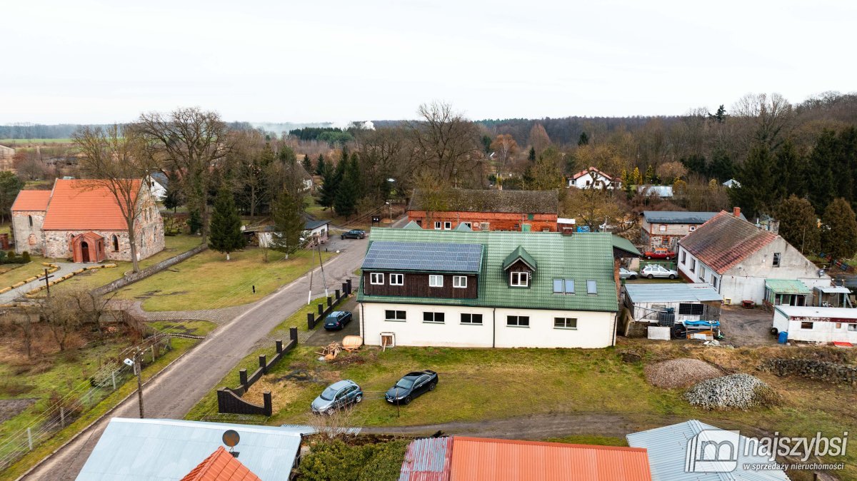 WĘGORZYCE-DOM Z WARSZTATEM SAMOCHODOWYM, HALĄ (26)