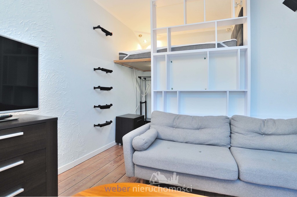 Komfortowa kawalerka na os. Zawadzkiego (2)