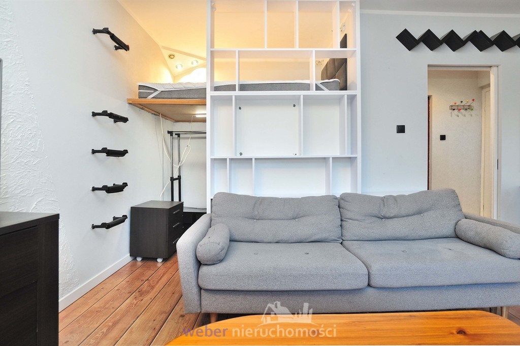 Komfortowa kawalerka na os. Zawadzkiego (9)