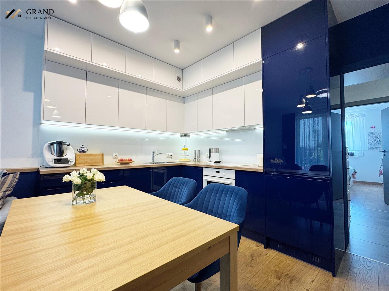 Komfortowe mieszkanie 3 pok. z miejscem post. i ko (1)