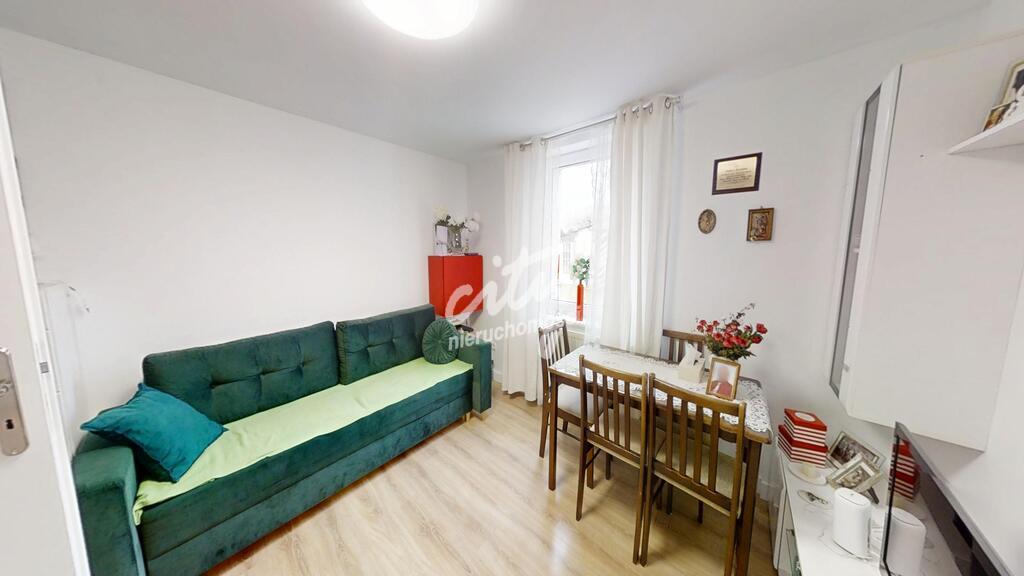 [3D] Ładny dom, remont w 2023r., duża działka! (4)