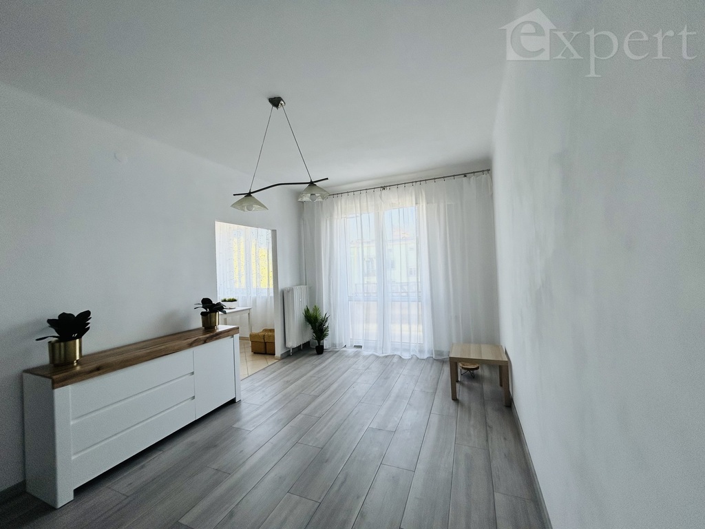 Kawalerka 35 m2 w centrum - os. Tysiąclecia (2)