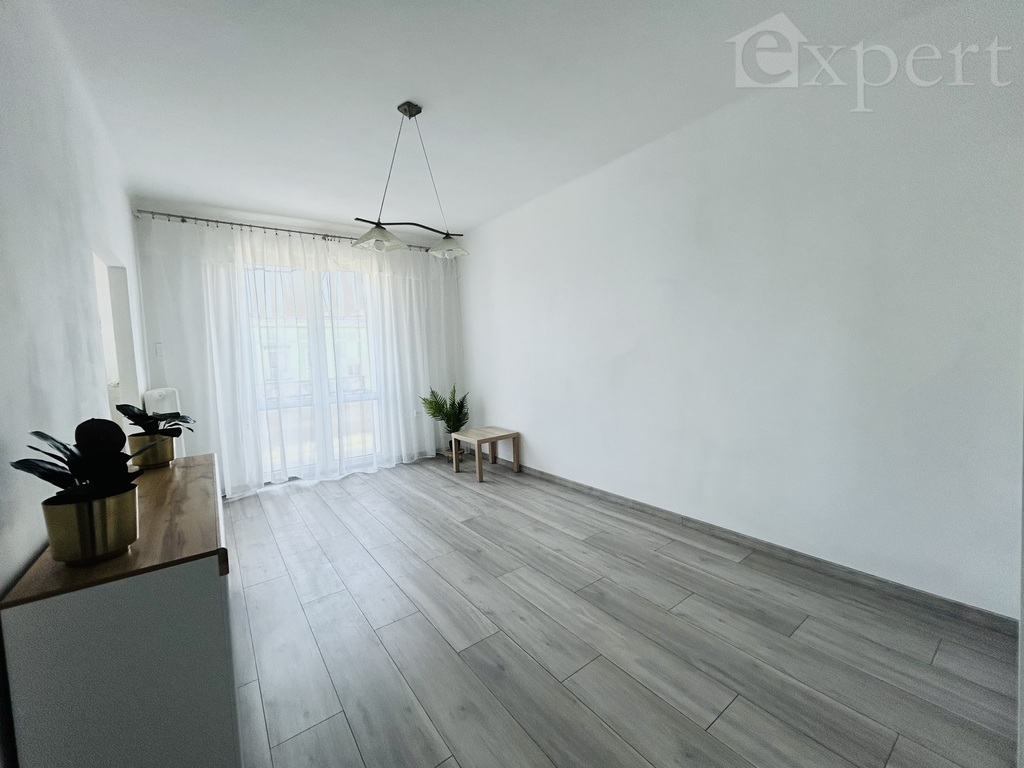 Kawalerka 35 m2 w centrum - os. Tysiąclecia (9)