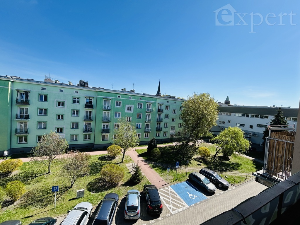 Kawalerka 35 m2 w centrum - os. Tysiąclecia (12)