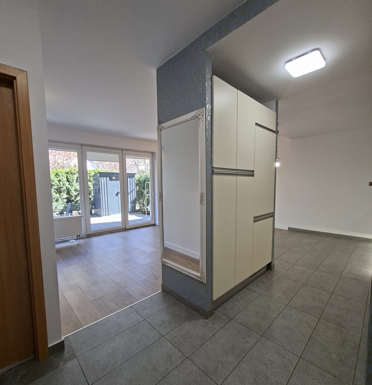 Bezrzecze - Mieszkanie z ogródkiem i garażem (8)