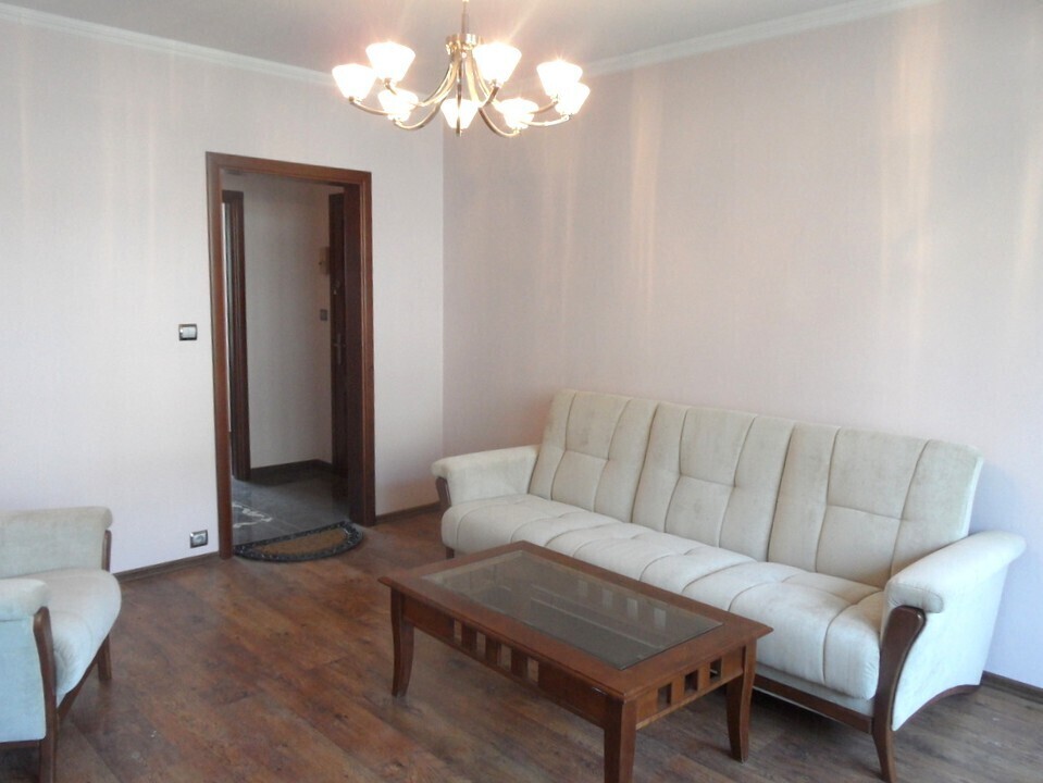 Polecam w Centrum 3-pokojowe mieszkanie, 57 m2 (2)