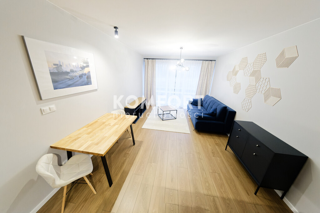 IDEALNA KAWALERKA Z OGRÓDKIEM !! (1)