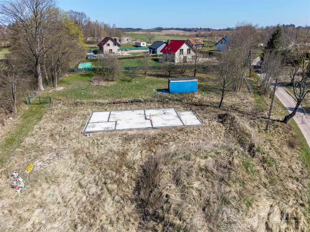 działka z wydanymi warunkami zabudowy i mediami -  (6)