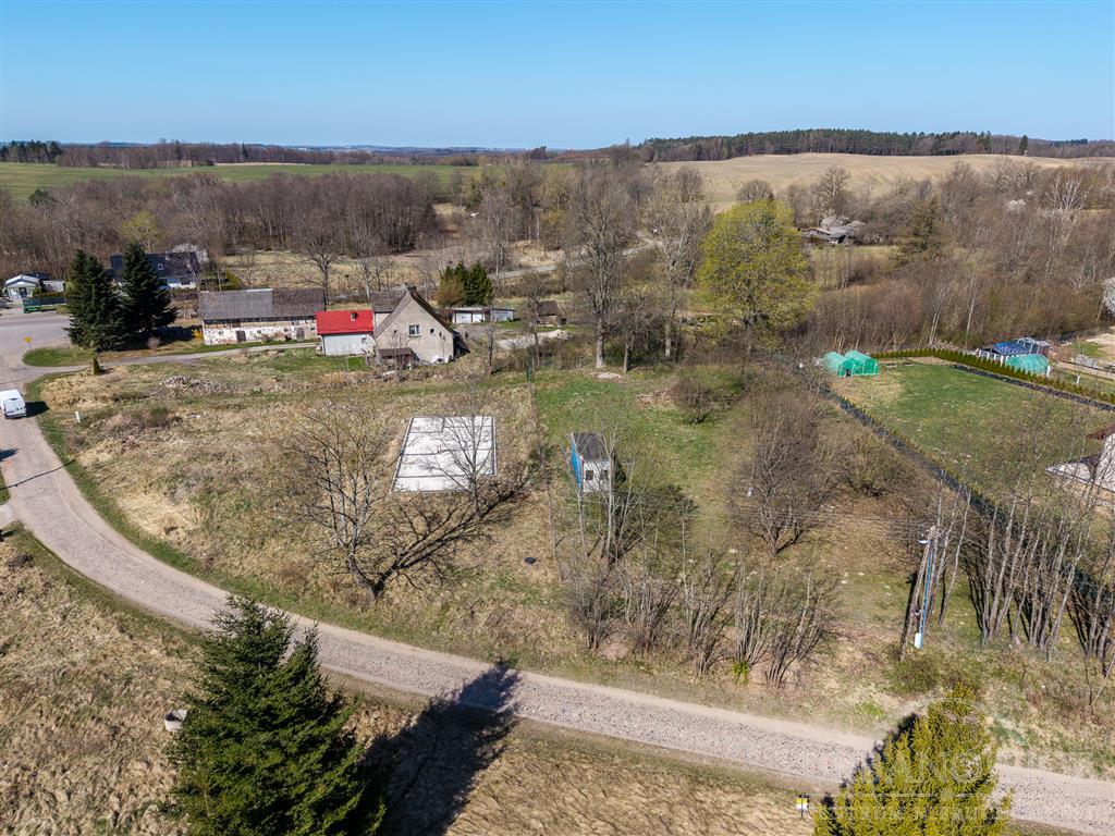 działka z wydanymi warunkami zabudowy i mediami -  (9)