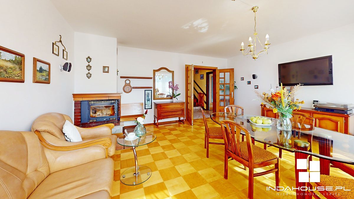 Szeregówka na os. Bukowym, pod lasem. Koszalin (2)