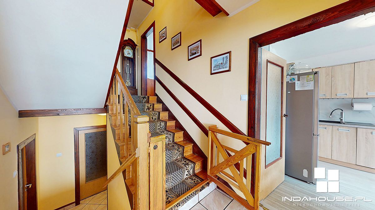 Szeregówka na os. Bukowym, pod lasem. Koszalin (4)