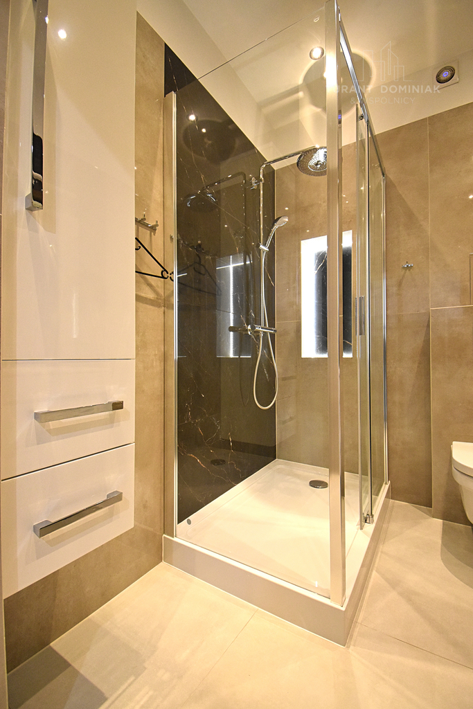 Nowocześnie urządzone mieszkanie Szczecin-Centrum (7)