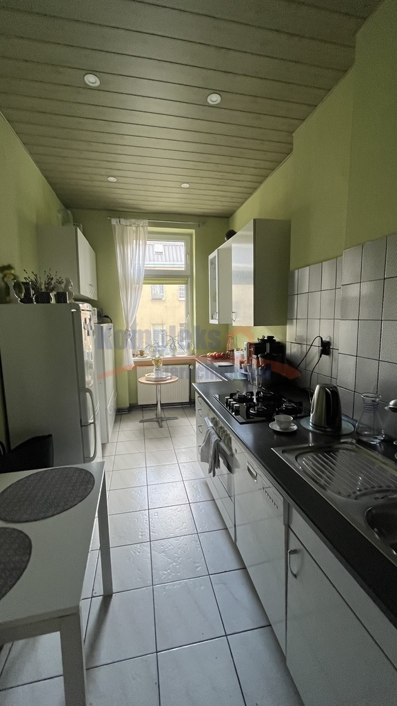 Sprzedaż-2 atrakcyjne , rozkładowe pokoje Centrum. (14)