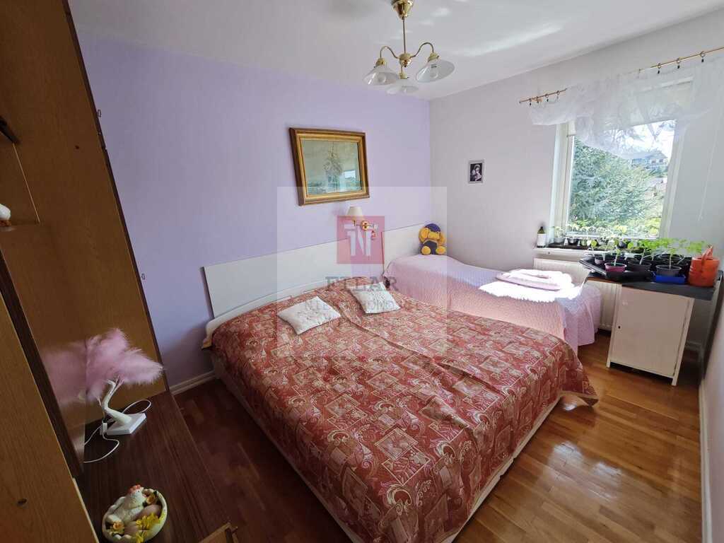 Duży, przestrzeny dom na sprzedaż, 260m2. (9)