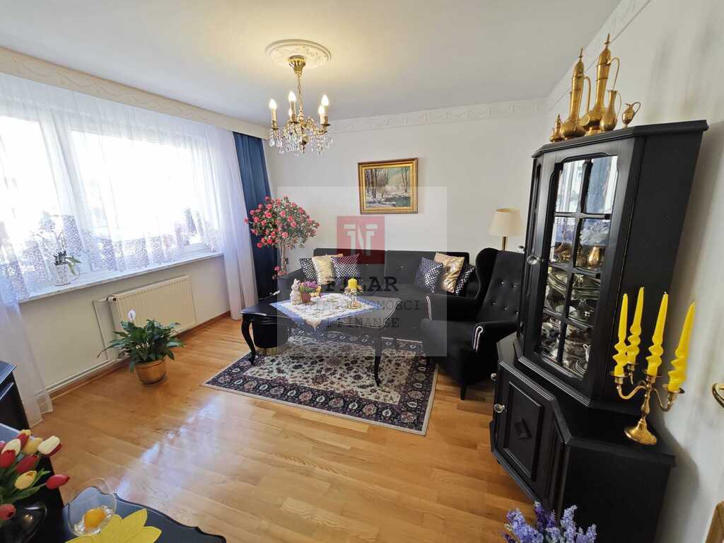 Duży, przestrzeny dom na sprzedaż, 260m2. (16)