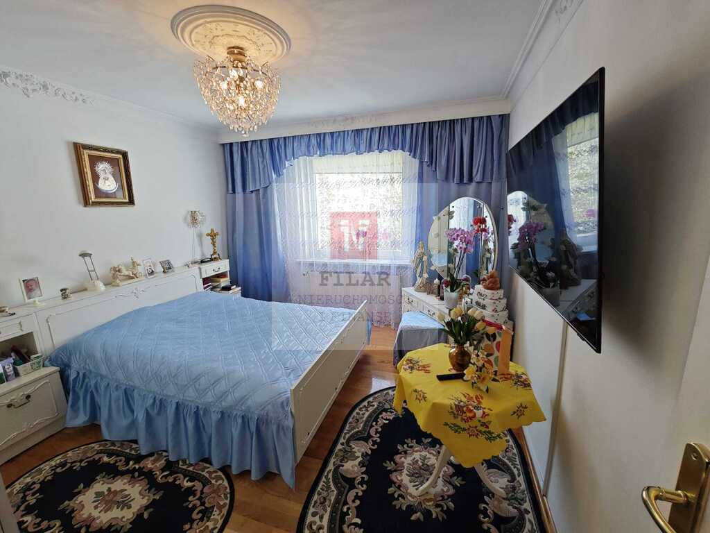 Duży, przestrzeny dom na sprzedaż, 260m2. (19)