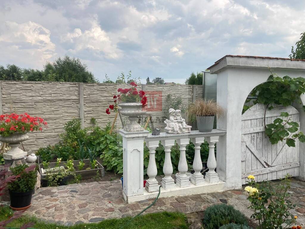 Duży, przestrzeny dom na sprzedaż, 260m2. (24)