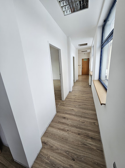 Lokal użytkowy z garażem w centrum miasta!!! (3)