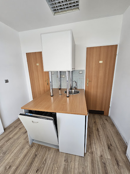 Lokal użytkowy z garażem w centrum miasta!!! (7)