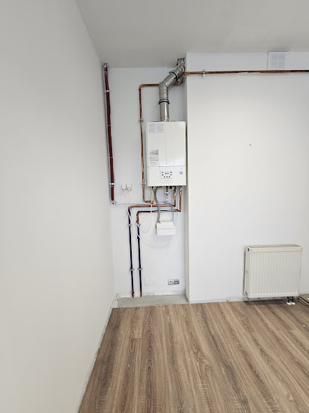 Lokal użytkowy z garażem w centrum miasta!!! (10)