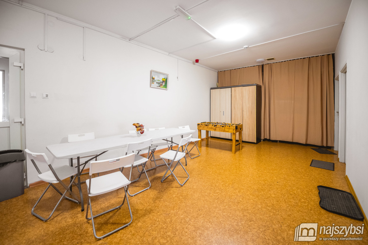 Police- Hostel na sprzedaż (12)