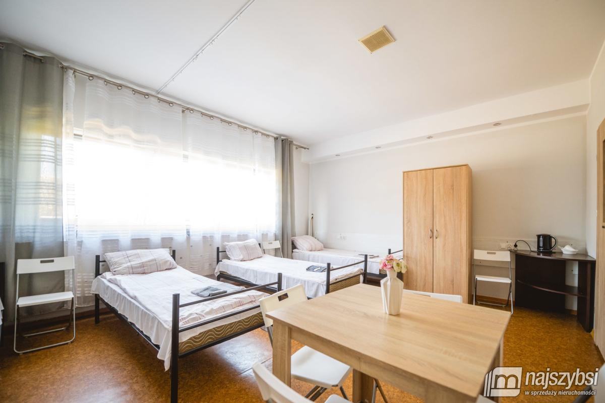 Police- Hostel na sprzedaż (5)