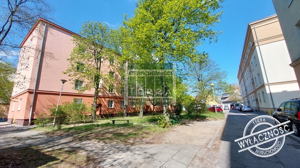 Mieszkanie z widokiem na korony drzew (15)