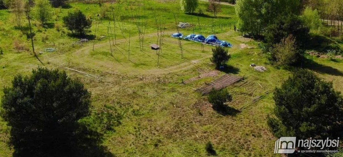Trzebież- atrakcyjna działka wśród zieleni (2)