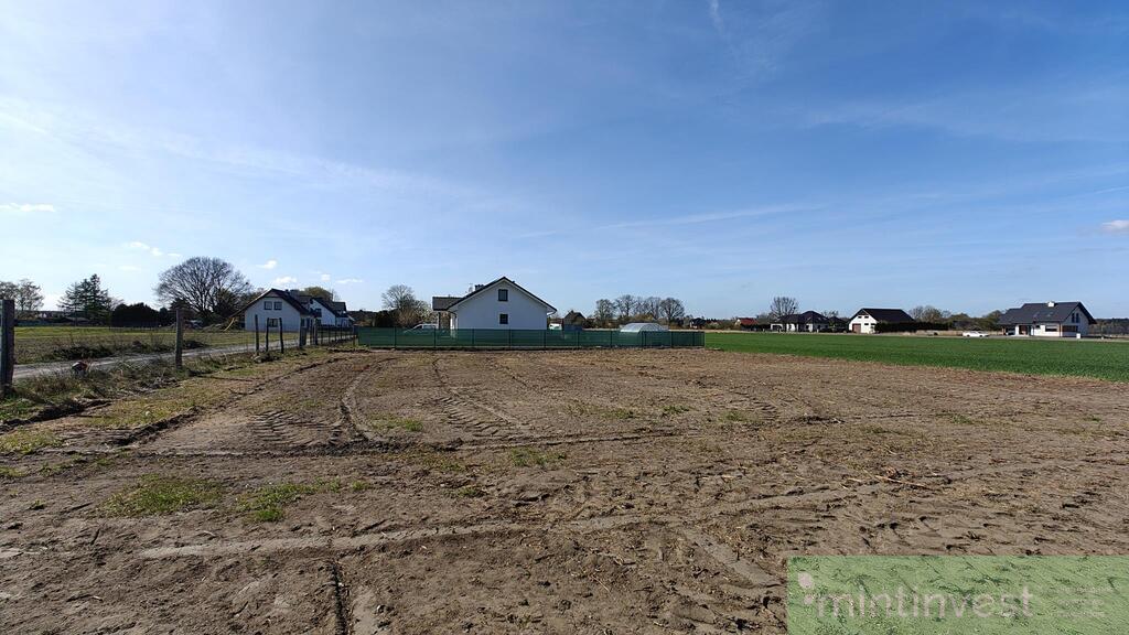 Działka budowlana w Białuniu (2)