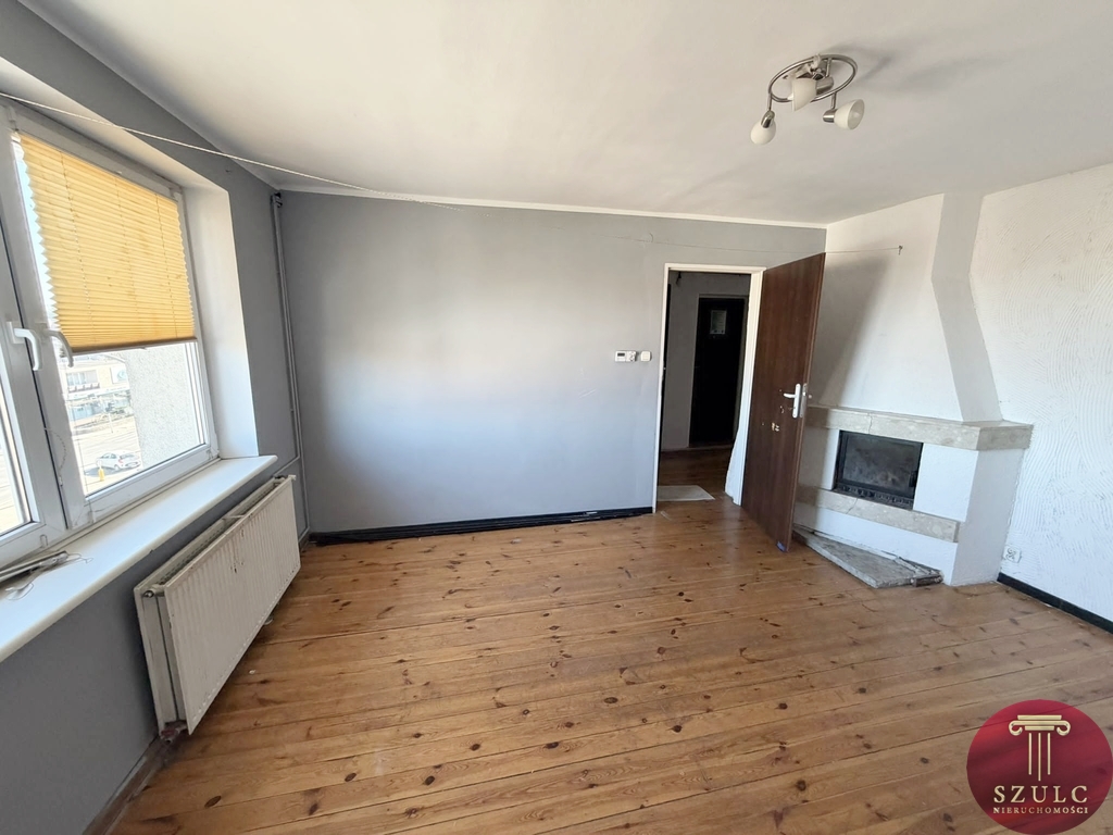 Pogodno  mieszkanie na poddaszu do remontu. (3)