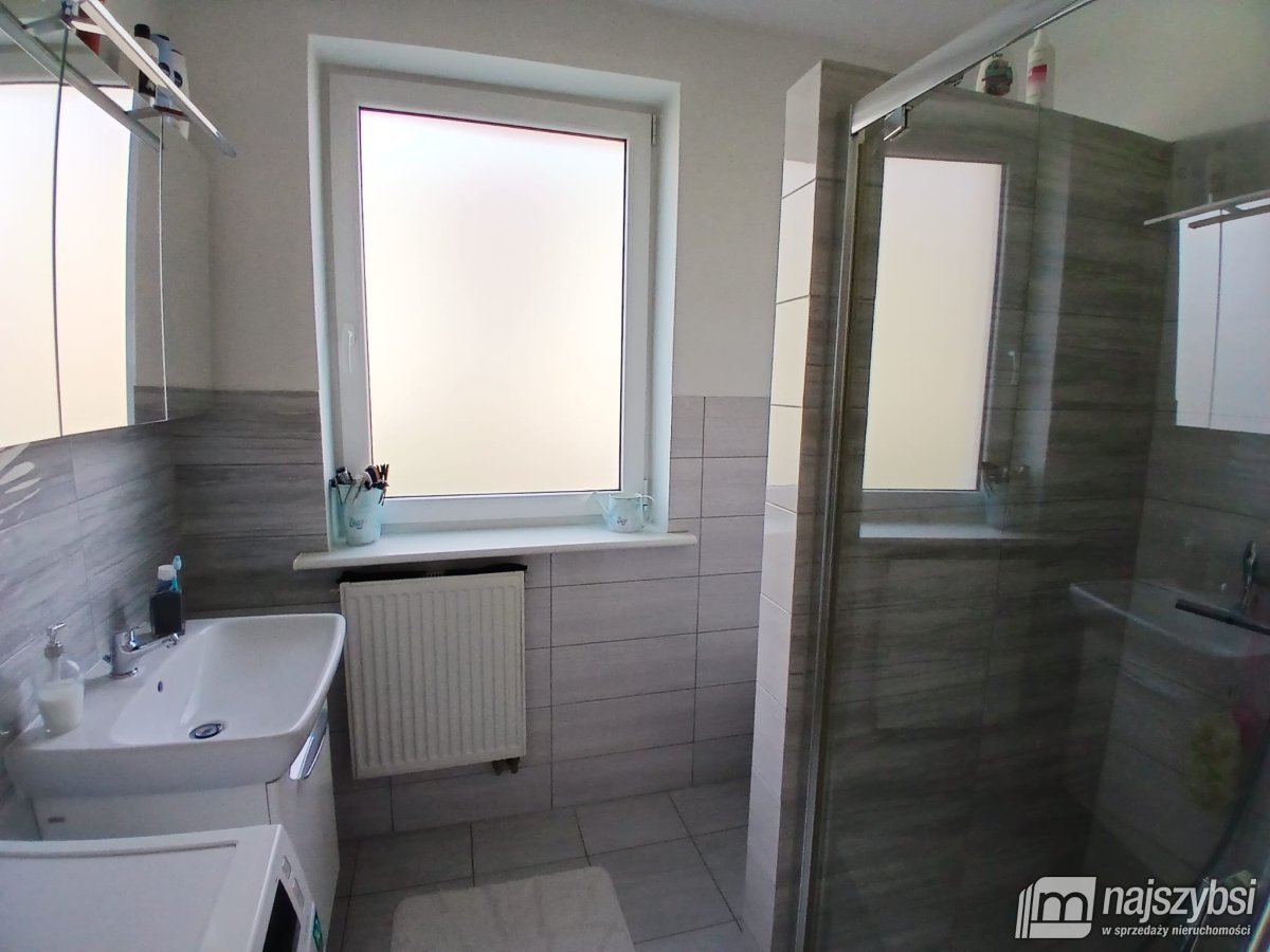 Nowogard- dom z budynkiem usługowym oraz dochodem (17)