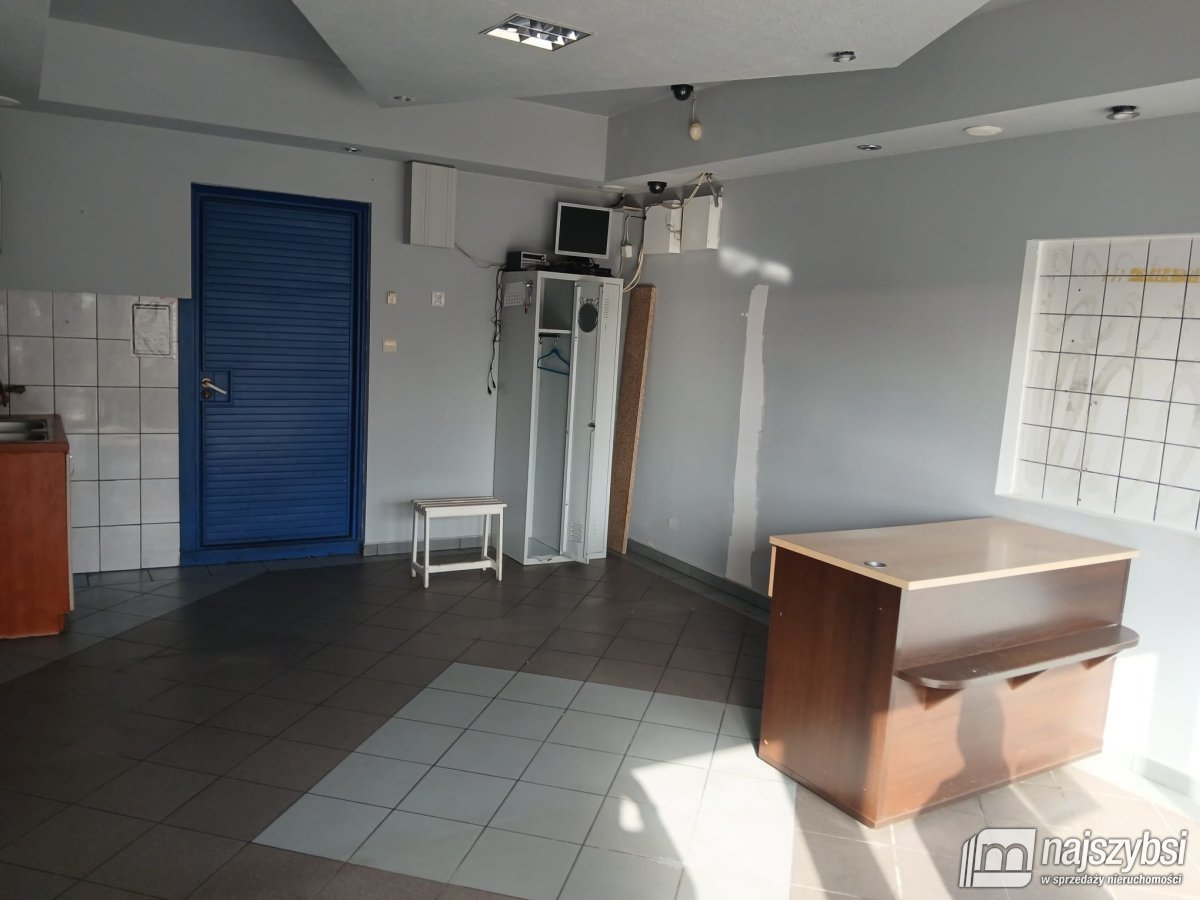 Nowogard- dom z budynkiem usługowym oraz dochodem (8)