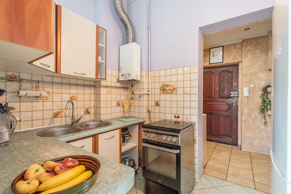 2 pokoje oddzielna kuchnia, piwnica w Centrum. (10)