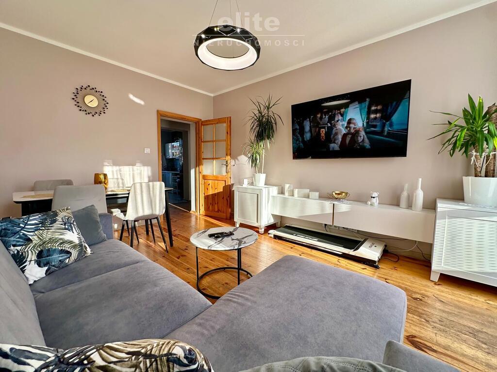 3 pokoje 59.21 m2 balkon piwnica (2)