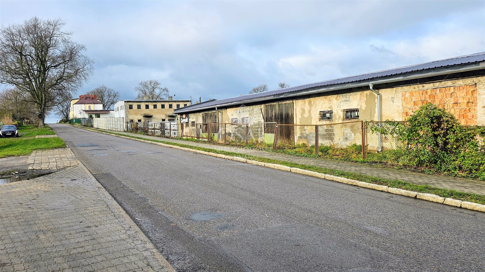 HIT! Działka komercyjna z budynkami - Choszczno (5)