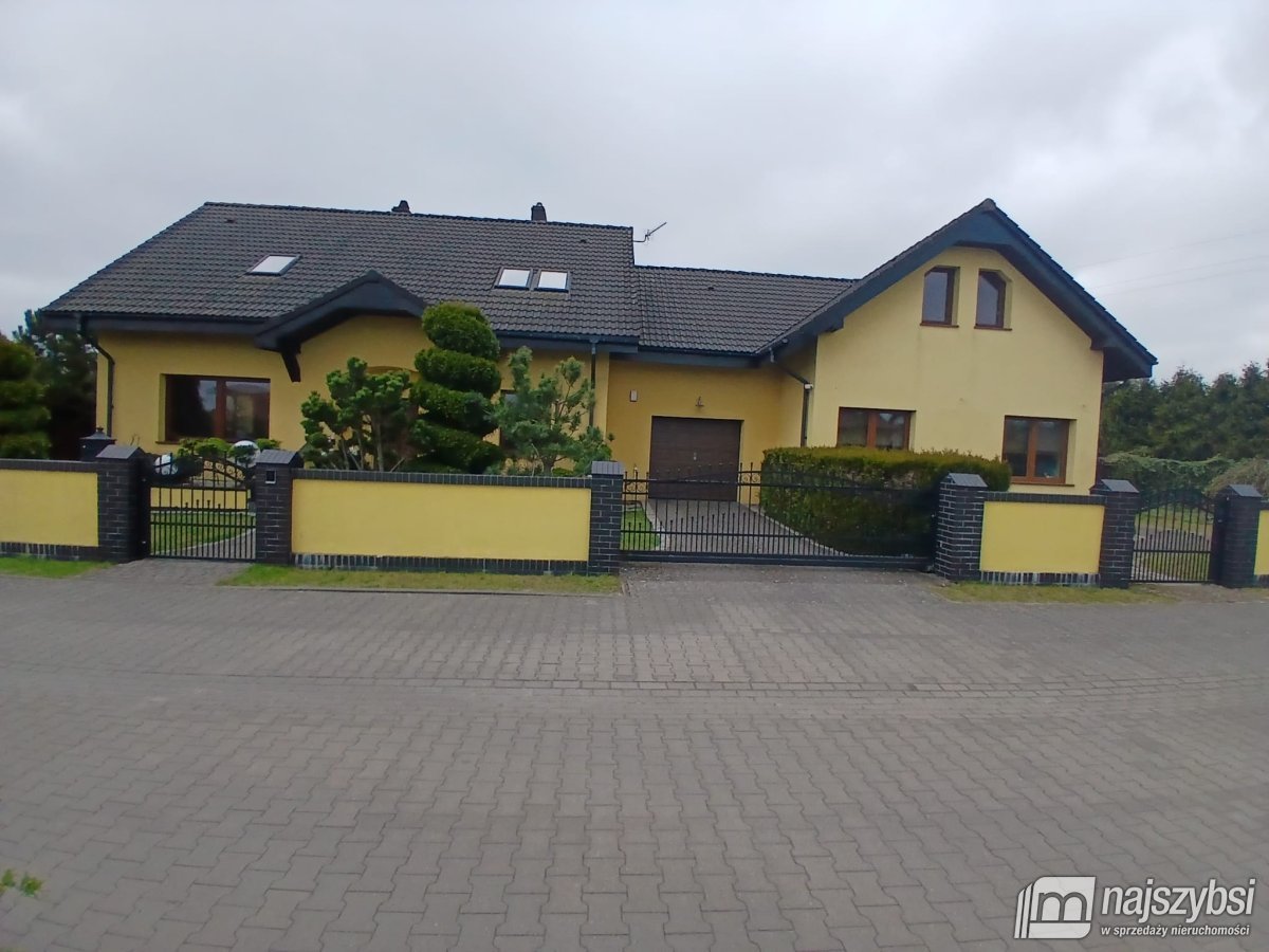 NOWOGARD-dom z potencjałem biznesowym (1)