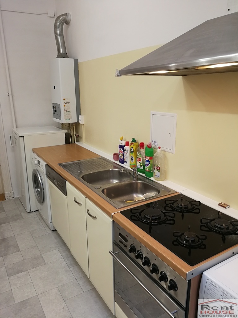 Mieszkanie 3-4 pokoje, balkon, centrum (11)