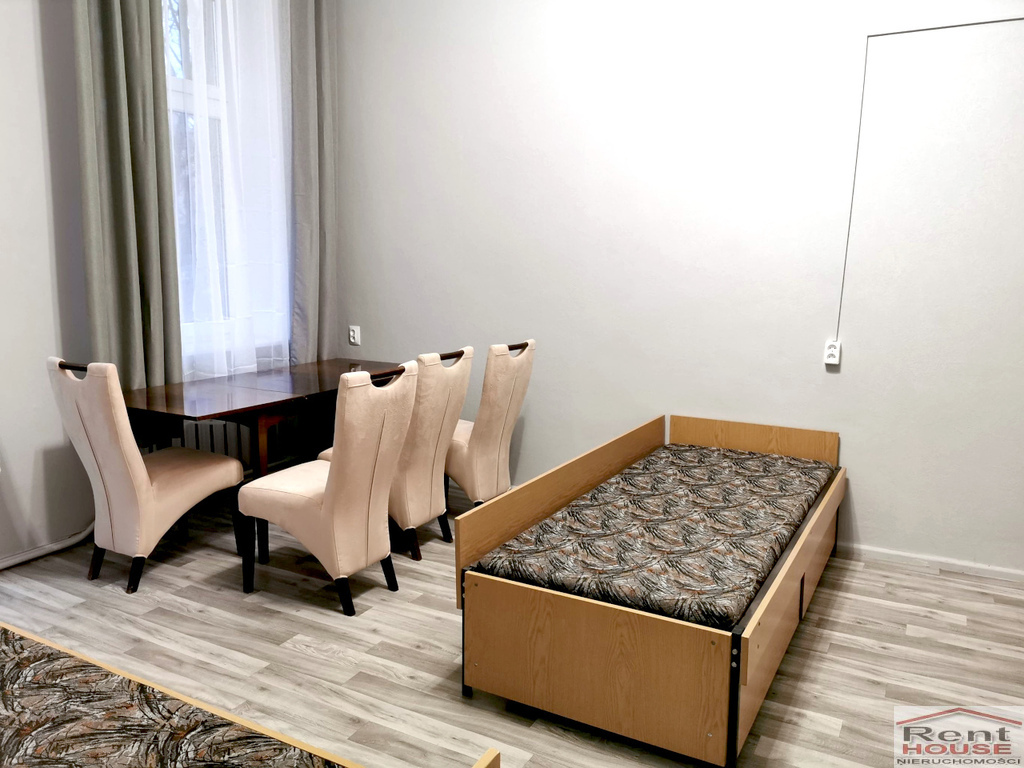 Mieszkanie 3-4 pokoje, balkon, centrum (3)