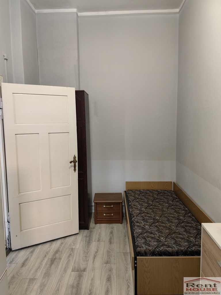 Mieszkanie 3-4 pokoje, balkon, centrum (8)