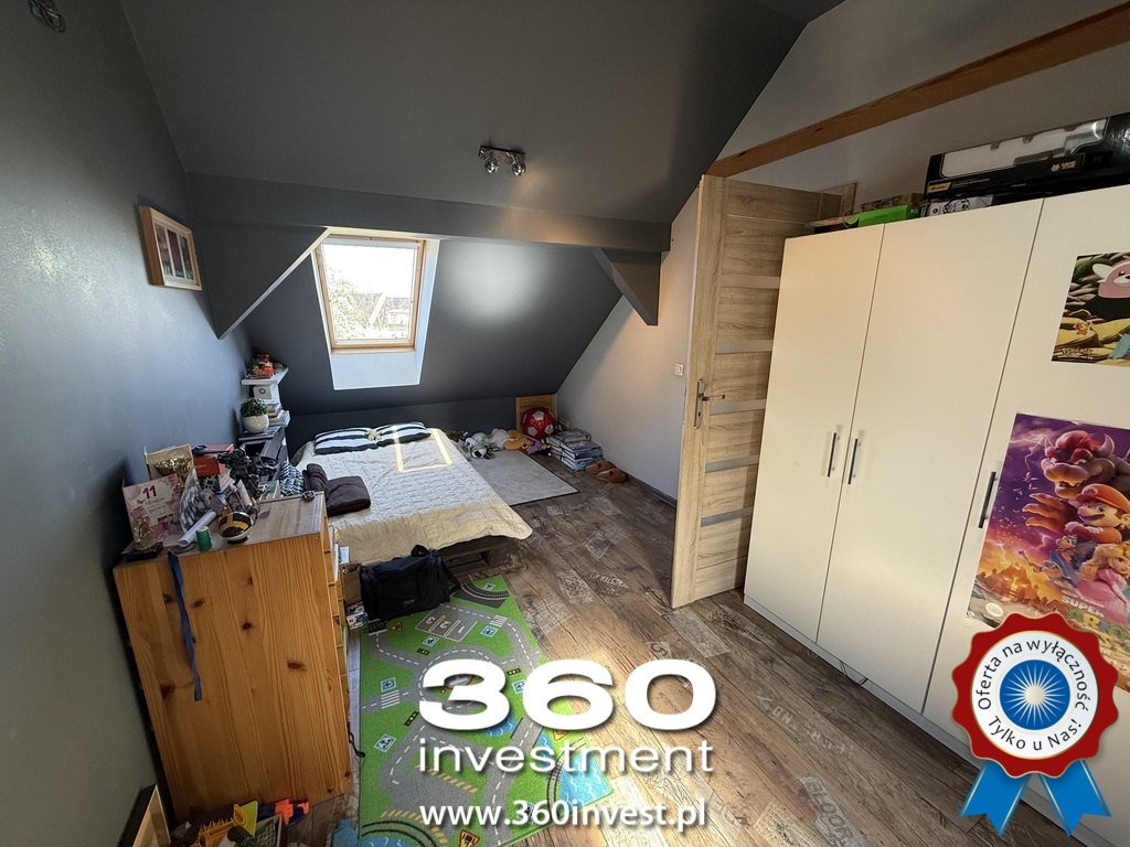 Na sprzedaż dwupoziomowe mieszkanie z ogródnkiem (18)