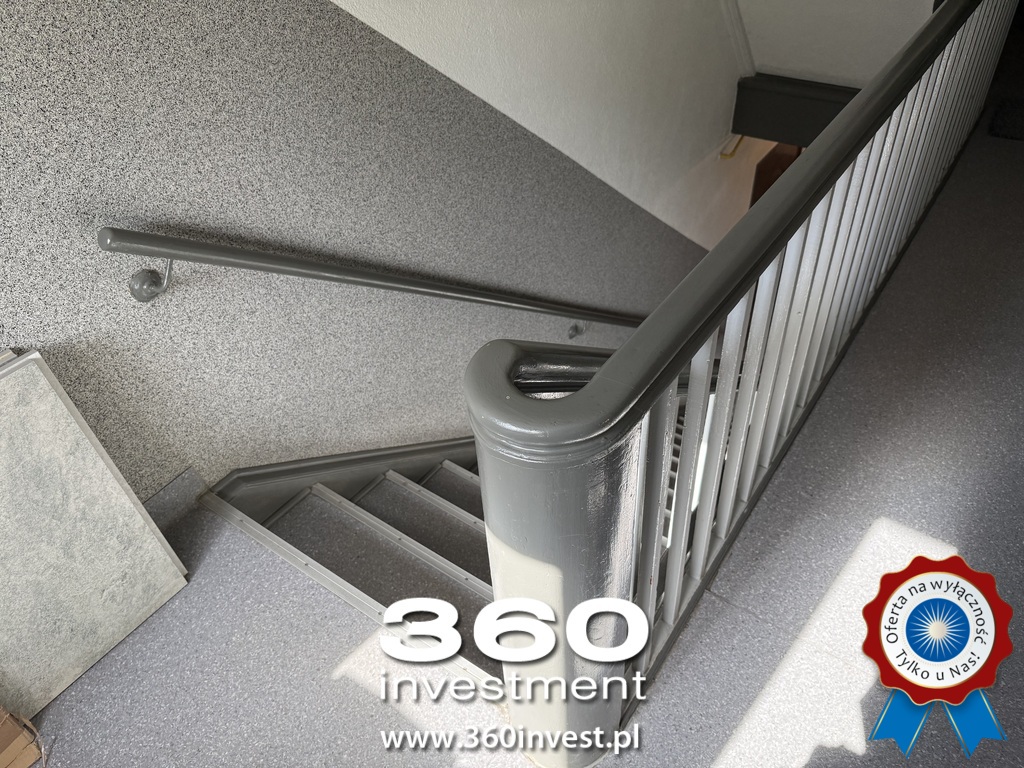 Na sprzedaż dwupoziomowe mieszkanie z ogródnkiem (19)