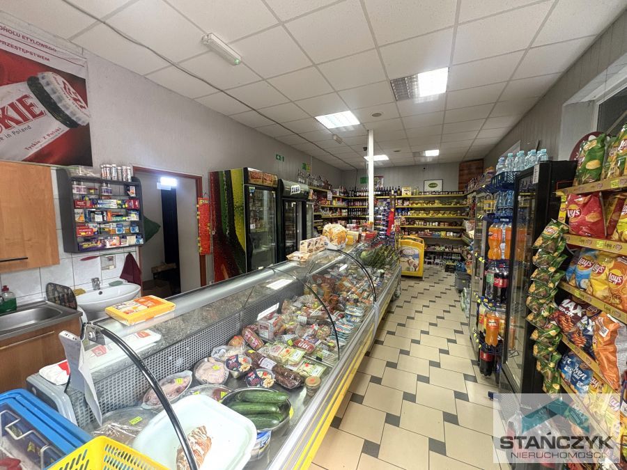 Dom - Lokal - Działka 422 m2 - Gotowy Biznes  (4)