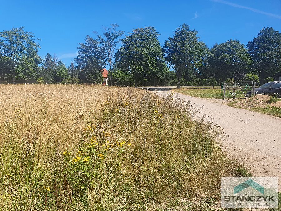 Ustawna działka nad morzem (2)