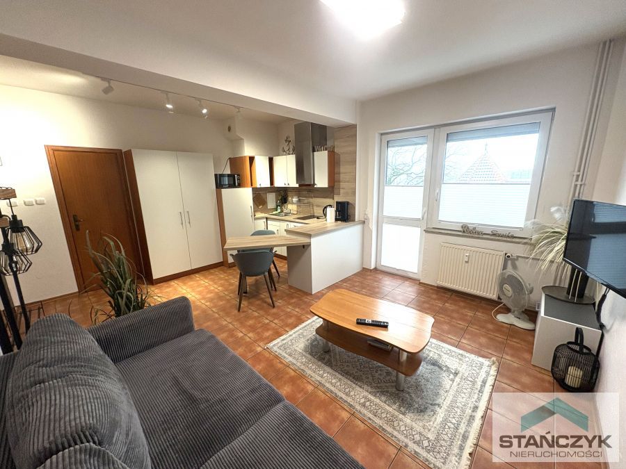 Słoneczny Apartament 25 m2 - Duży balkon - Blisko  (1)