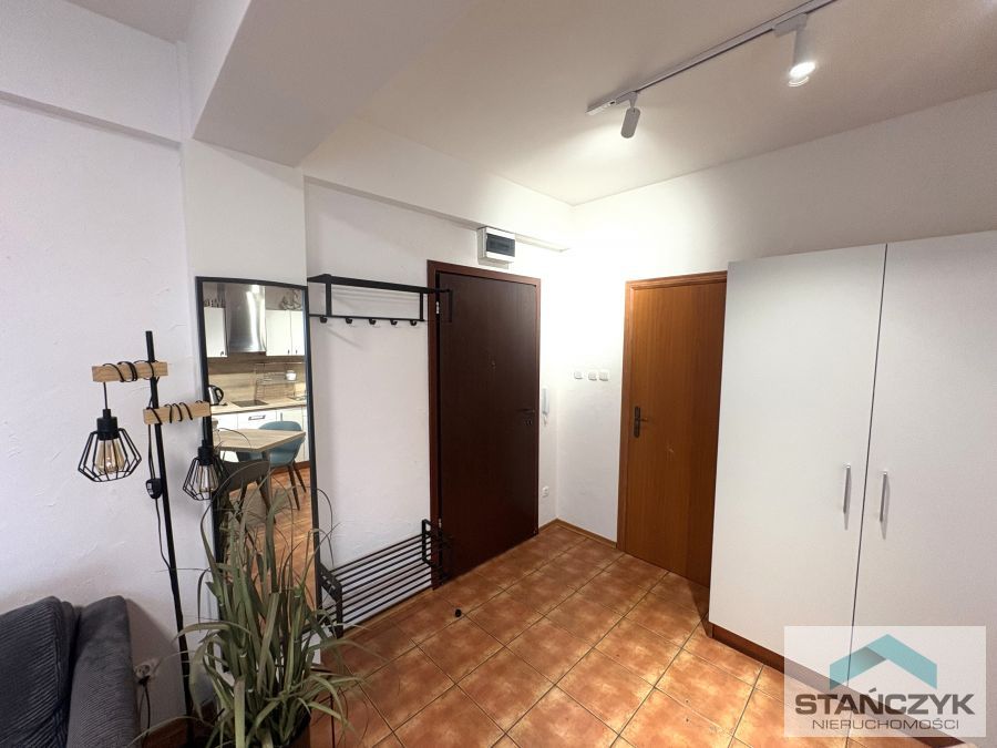 Słoneczny Apartament 25 m2 - Duży balkon - Blisko  (8)