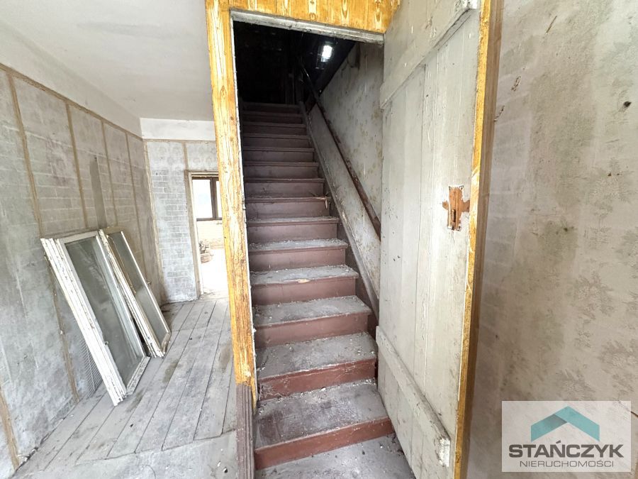 Okazja Bliźniak do remontu - Działka (12)